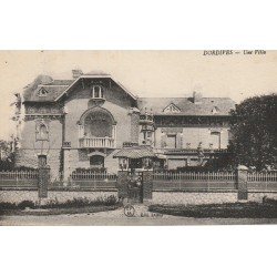 45 DORDIVES. Une Villa 1928