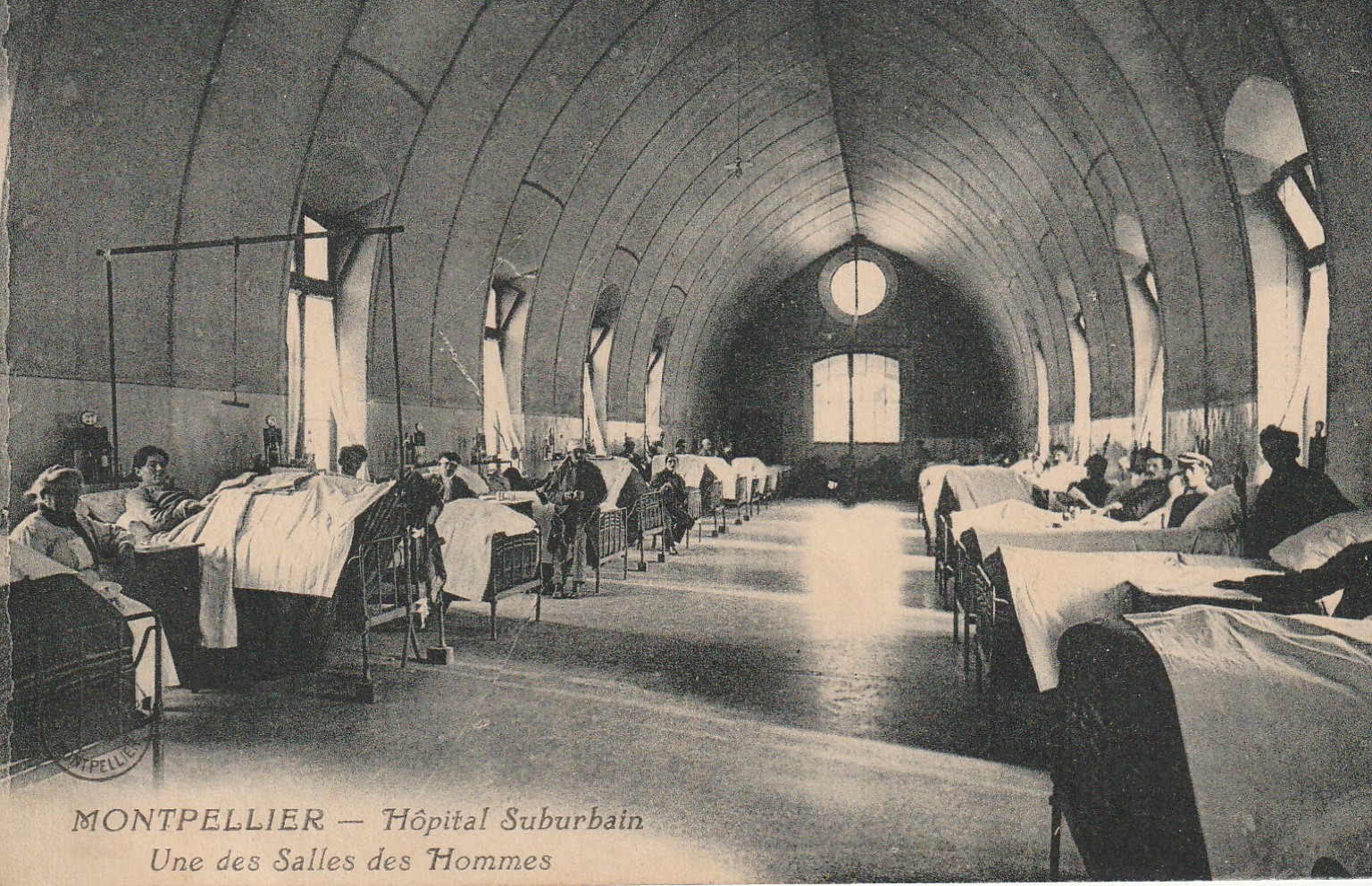 34 MONTPELLIER. Hôpital Suburbain une des Salles des Hommes 1925