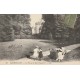 78 RAMBOUILLET. Le Parc et la Tour François Ier, enfants avec ombrelles 1917