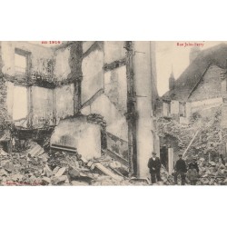 88 RAON-L'ETAPE. Rue Jules-Ferry bombardée par les Allemands