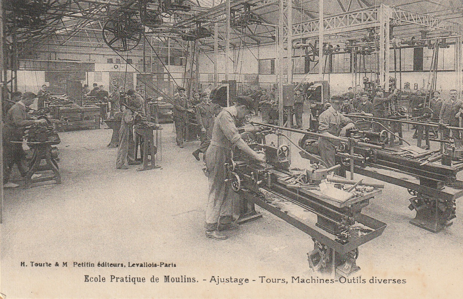 03 MOULINS. Ecole Pratique. Ajustage Tours Machines Outils diverses
