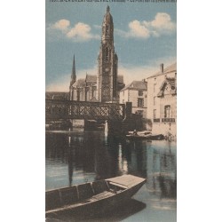 85 SAINT-LAURENT-SUR-SEVRE. Le Pont et les Eglises