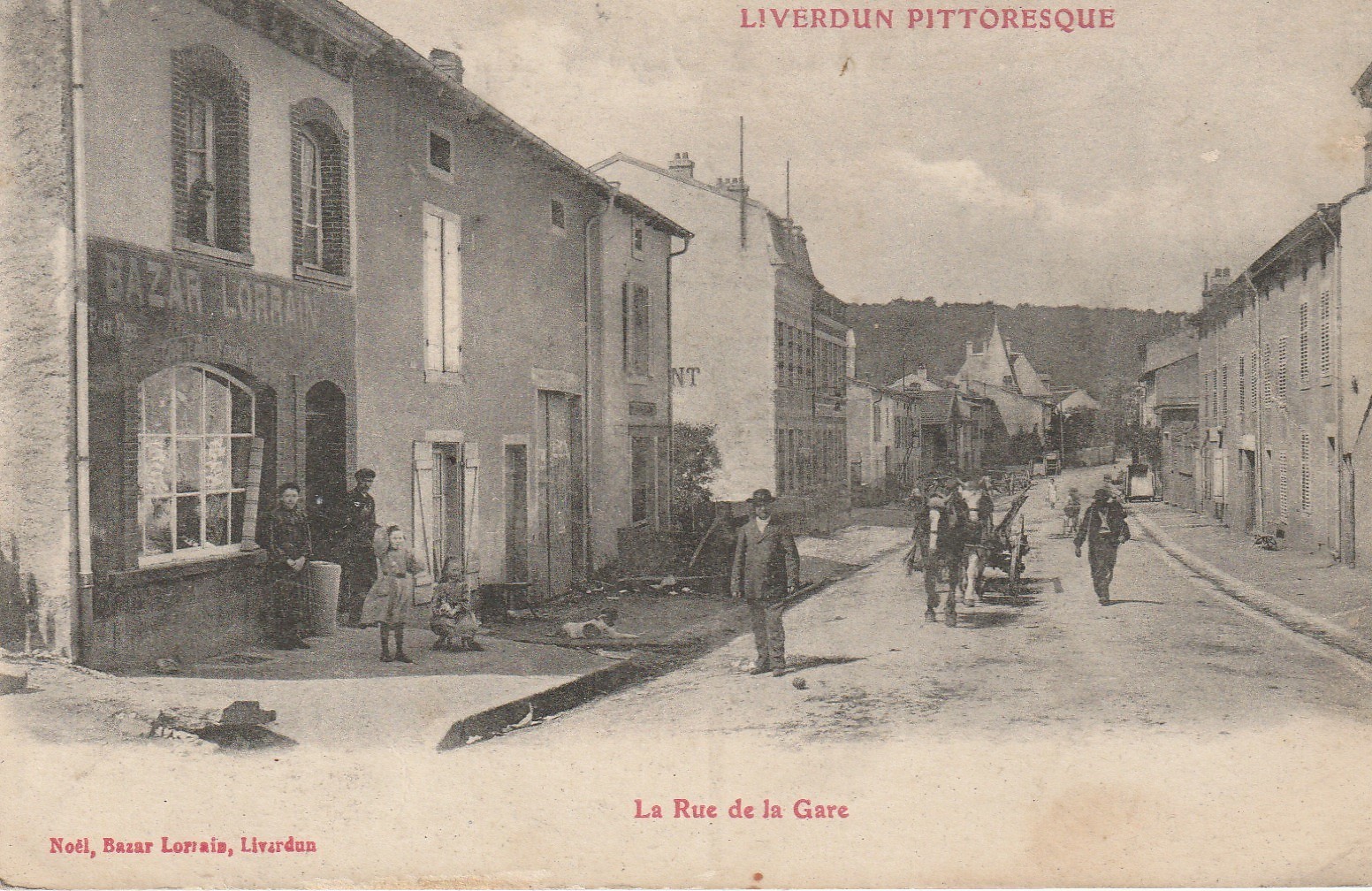 54 LIVERDUN. Bazar Lorrain et attelage Rue de la Gare 1918