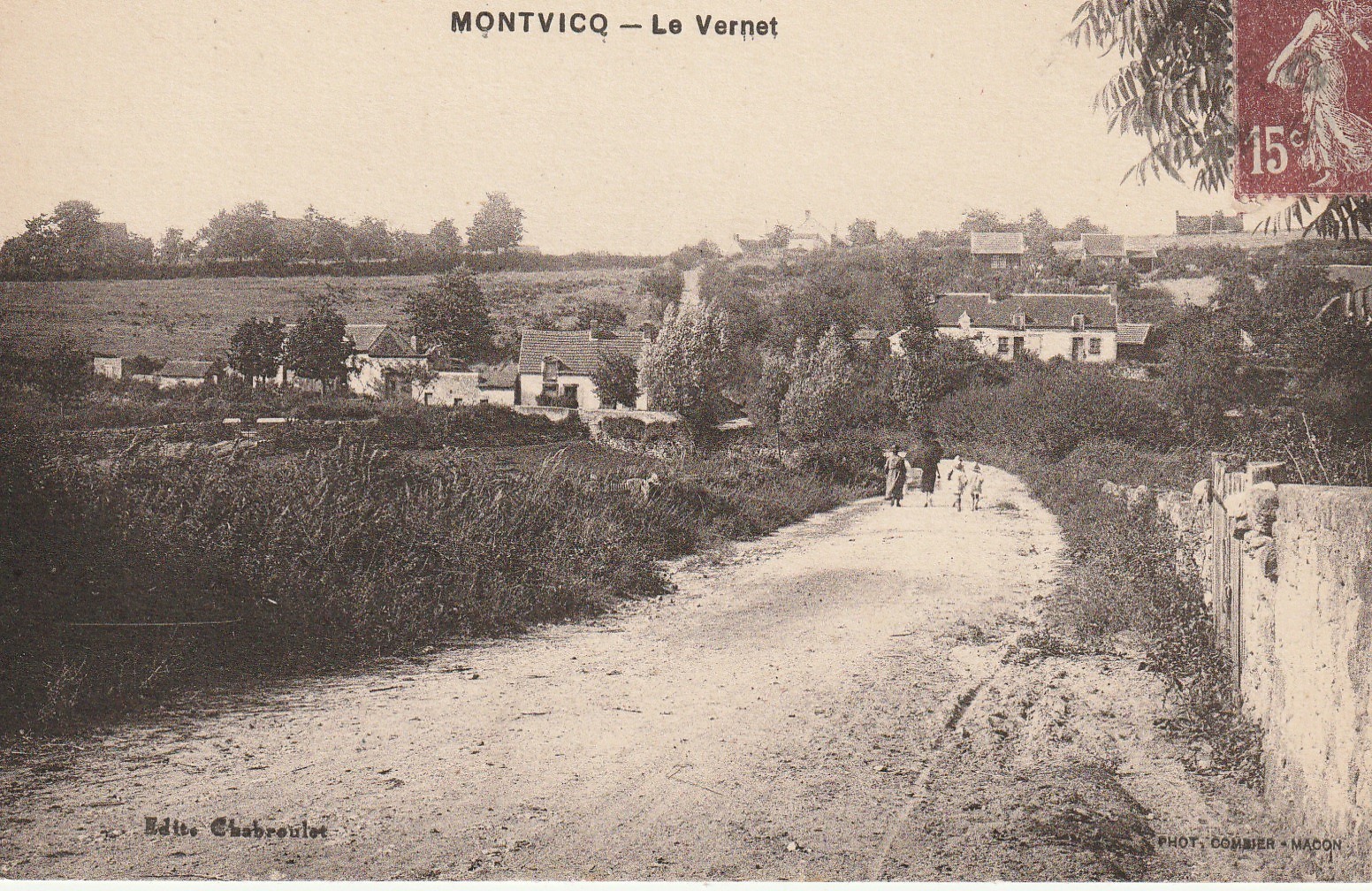 03 MONTVICQ. Le Vernet route animée 1930