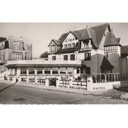 Photo cpsm petit format 14 VILLERS-SUR-MER. Hôtel Bellevue 1952
