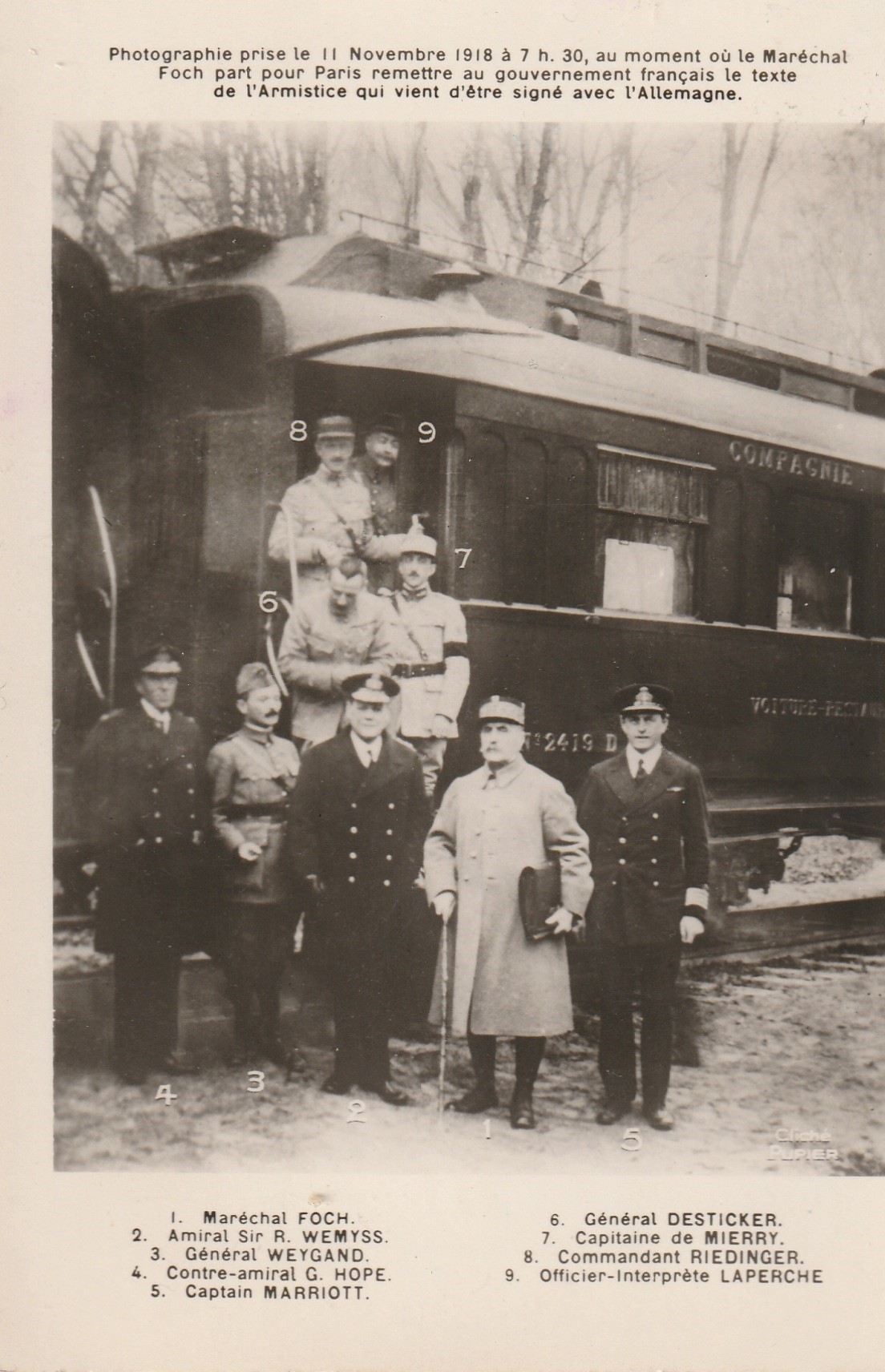 Photo Cpsm grand format 60 COMPIEGNE. Signature de l'Armistice avec Foch, Wemyss, Weygand... 1918