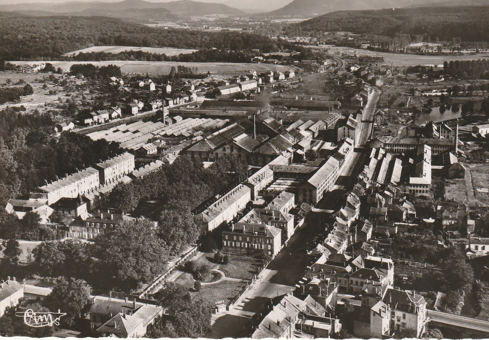 Photo Cpsm grand format 54 BACCARAT. Vue aérienne de la Cristallerie 1957