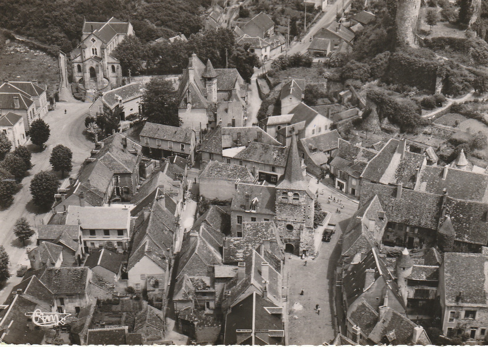 Photo Cpsm grand format 03 HERISSON. Vue aérienne sur l'Eglise 1954