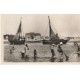 Photo Cpsm petit format 44 LA BAULE. Barques de pêche et pêcheurs de crevettes 1947