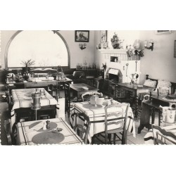 Photo Cpsm petit format 83 Le Lavandou SAINT-CLAIR. Auberge de la Falaise spécialités Russes 1959