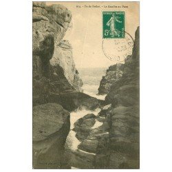 carte postale ancienne 22 ILE DE BREHAT. Le Gouffre au Paon 1910