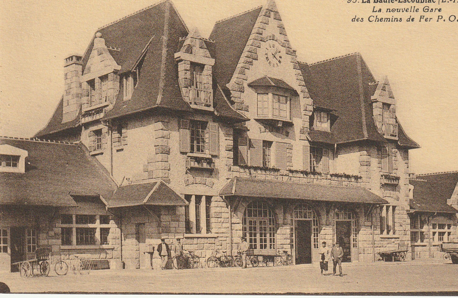 44 LA BAULE-ESCOUBLAC. La nouvelle Gare des Chemins de Fer