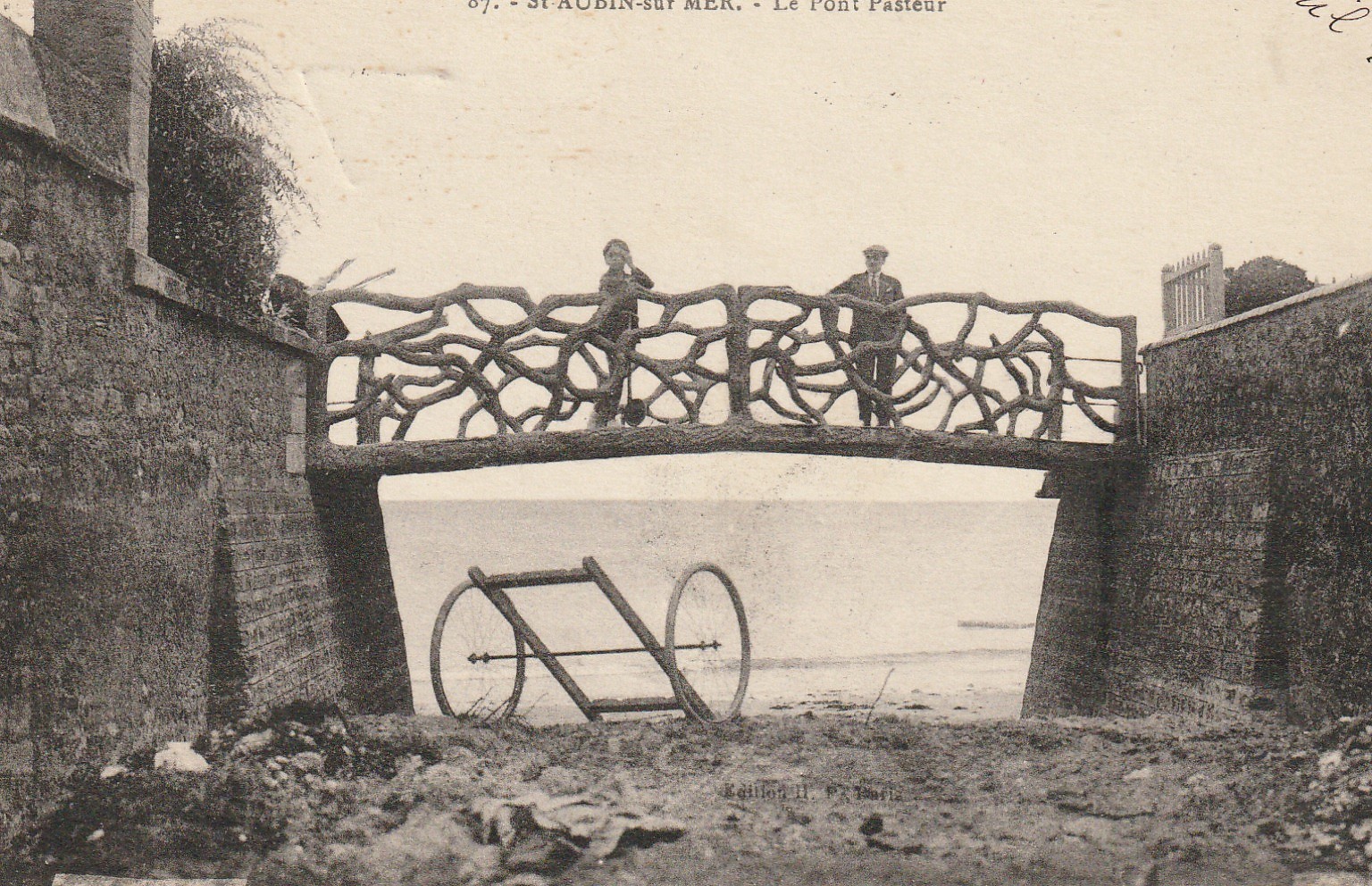 14 SAINT-AUBIN-SUR-MER. Le Pont Pasteur 1928