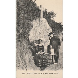 29 PONT-AVEN. M. et Mme Botrel