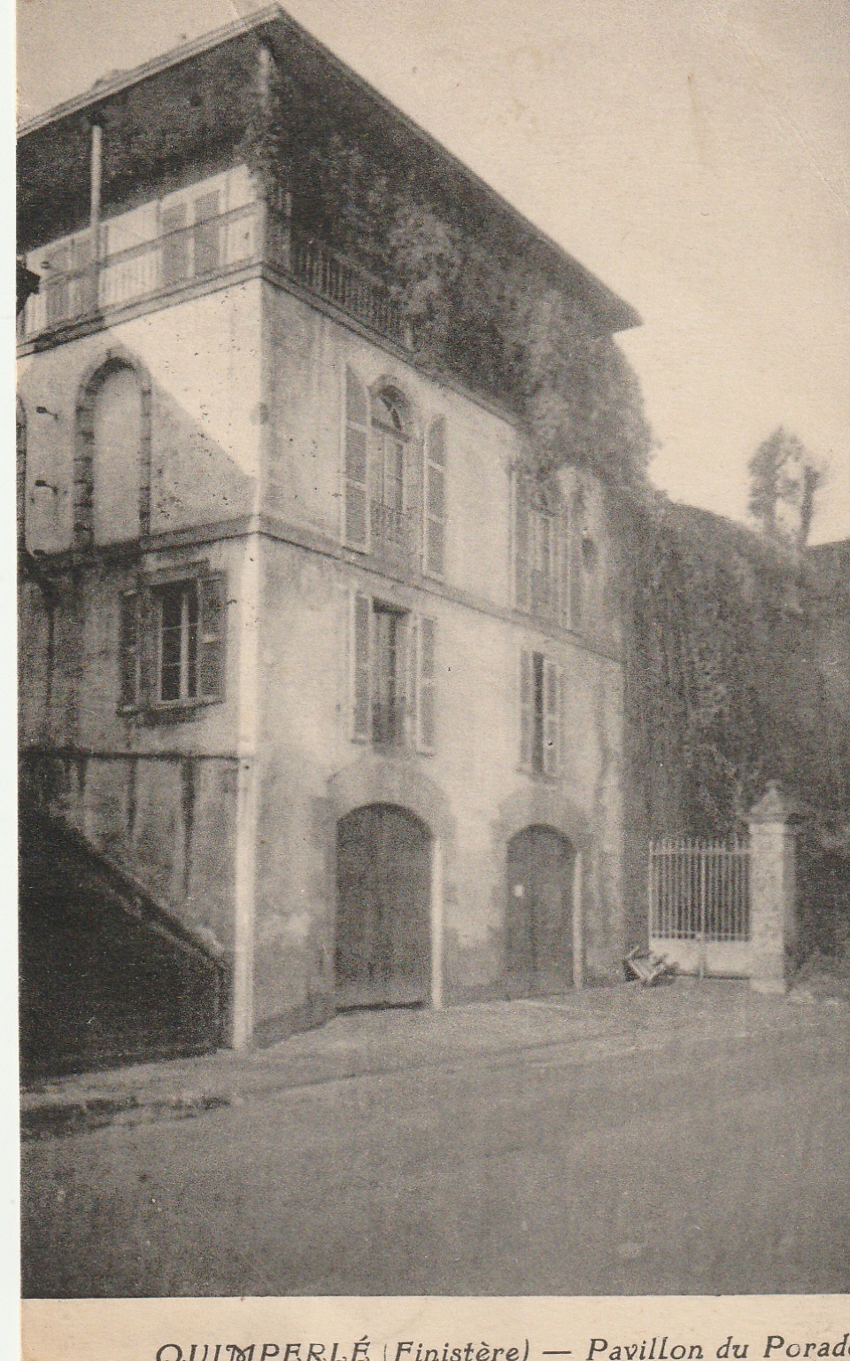 29 QUIMPERLE. Pavillon du Poradec 1928