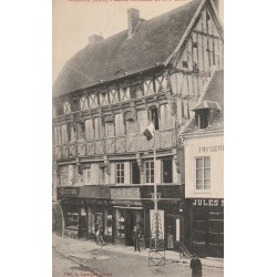 27 GAILLON. Maison Normande avec Café de la Paix et Imprimerie
