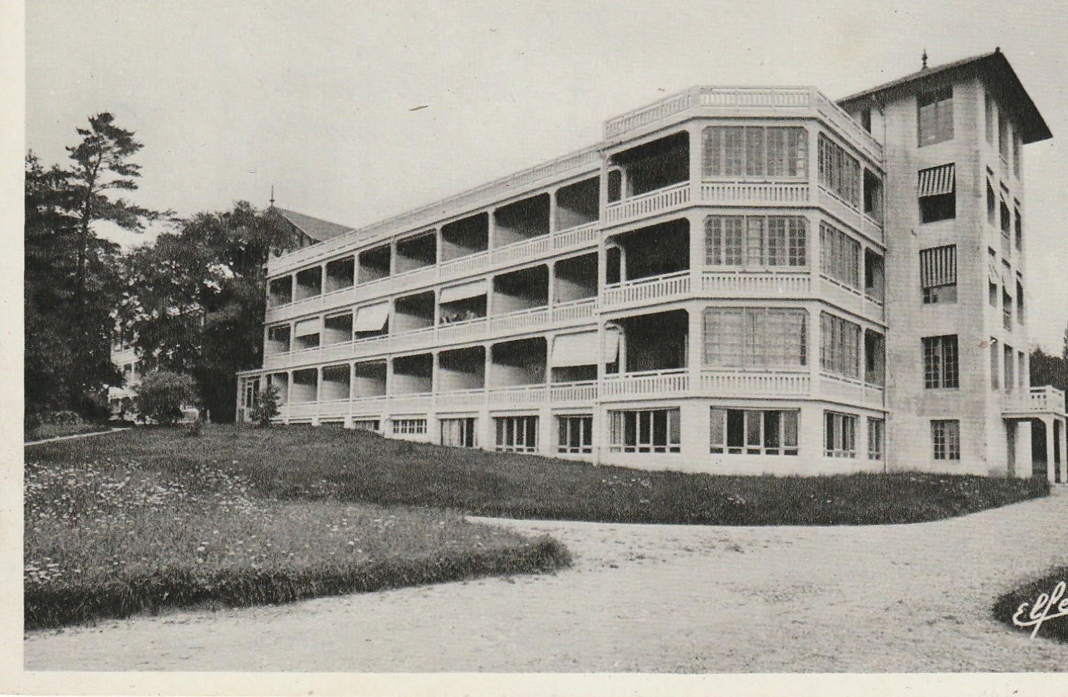 Photo Cpsm petit format 64 CAMBO-LES-BAINS. Sanatorium de Beaulieu