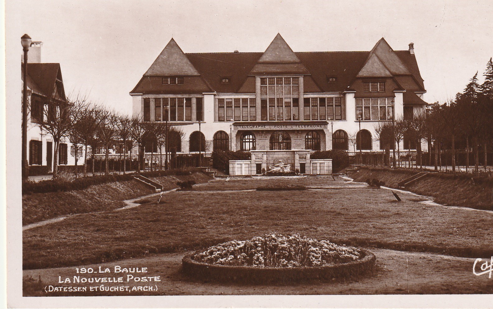 Photo Cpsm petit format 44 LA BAULE. La Nouvelle Poste