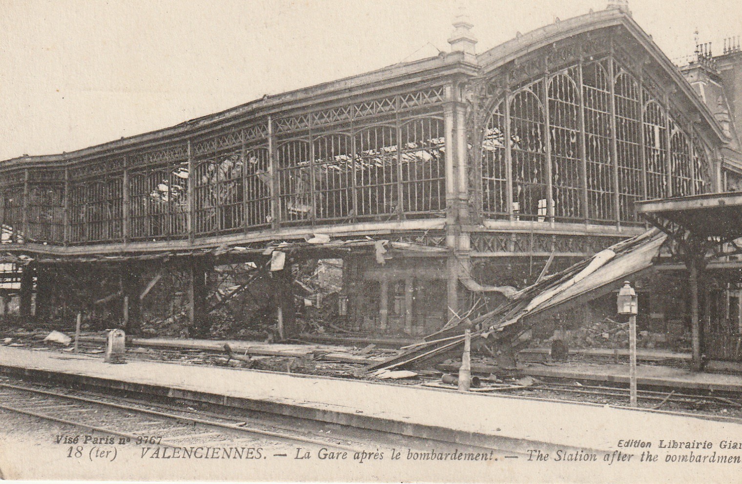 59 VALENCIENNES. La Gare après le bombardement