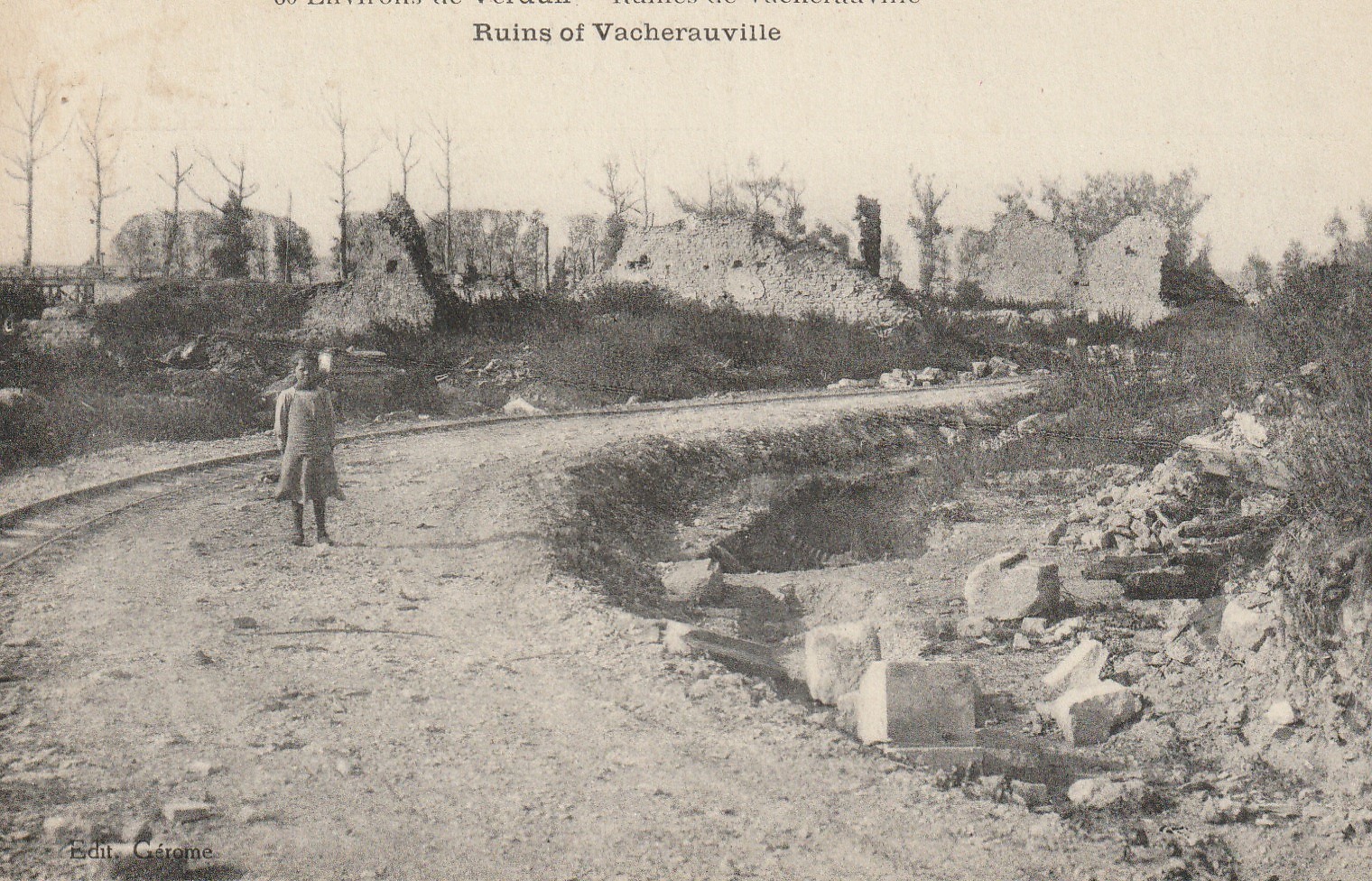 environs de Verdun 55 VACHERAUVILLE. Vue générale du Village en ruines