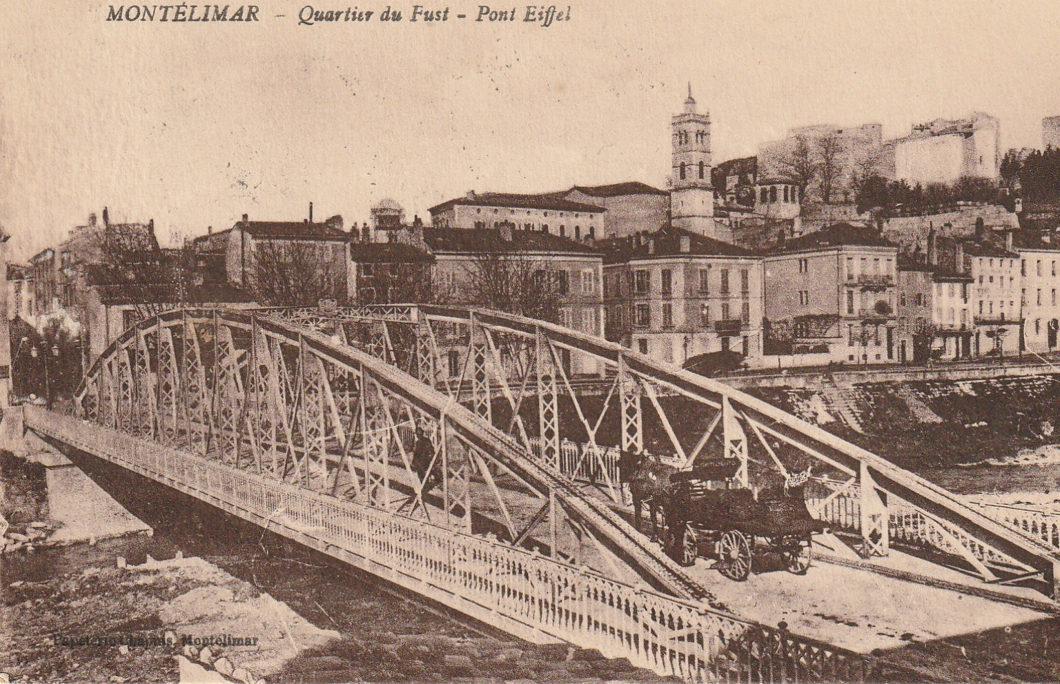 26 MONTELIMAR. Attelage sur le Pont Eiffel Quartier du Fust