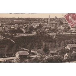 2 cpa 03 BEZENET. Vue sur la Ville 1925 et Château Féodal de la Souche 1931