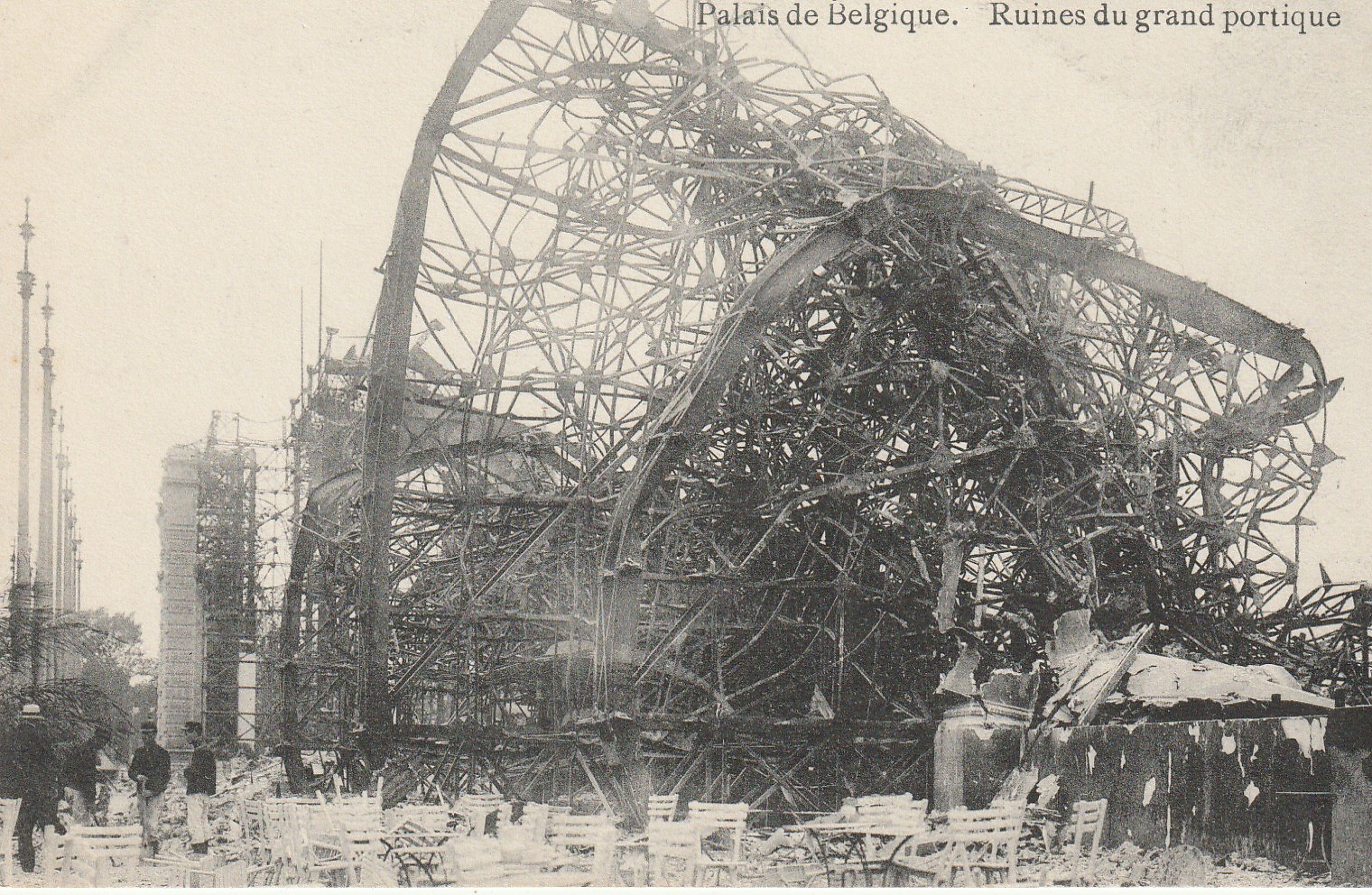 Belgique BRUXELLES. Ruines du grand portique Palais pendant l'incendie Exposition de 1910