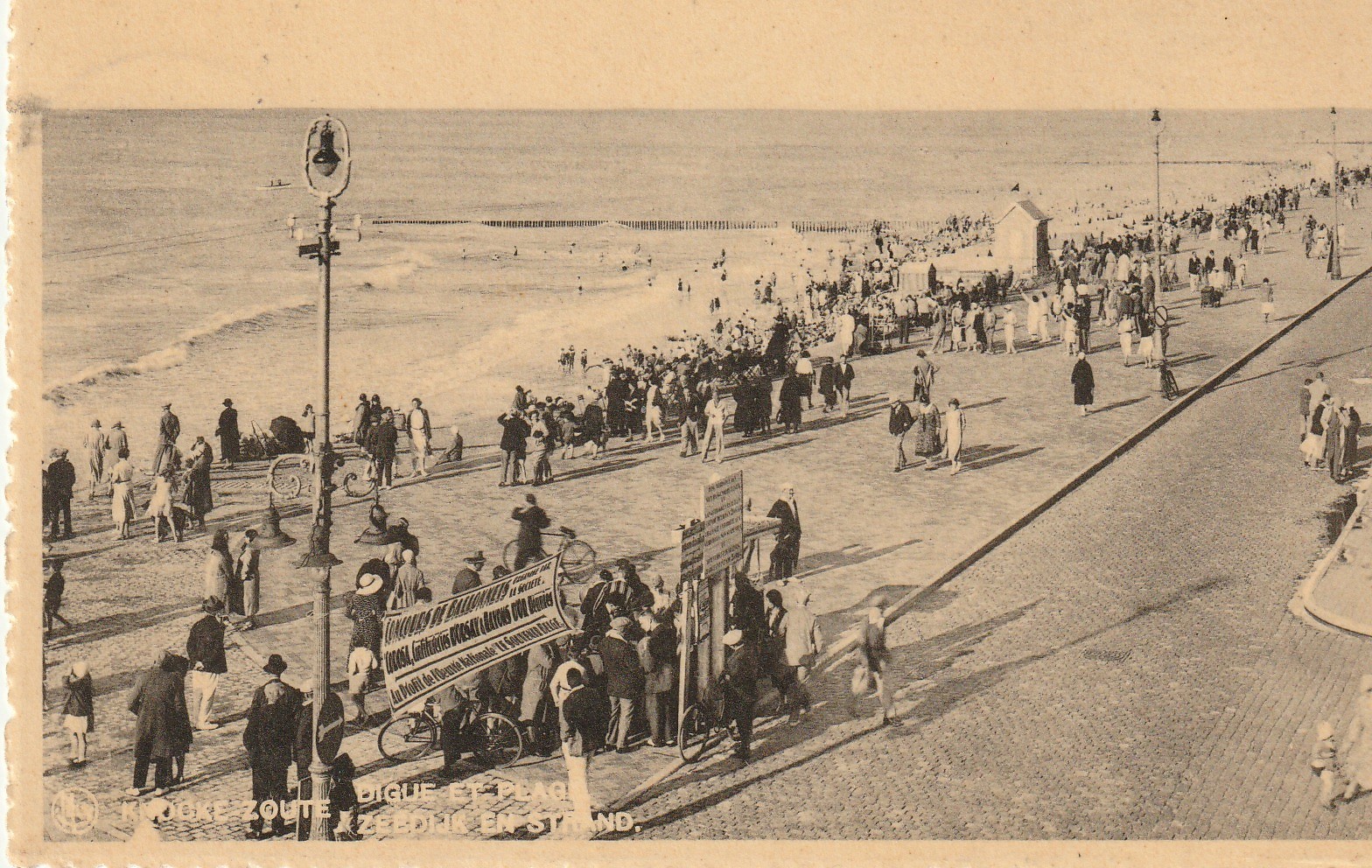 Belgique KNOCKE-ZOUTE. Digue et Plage 1937 zeedijk en strand