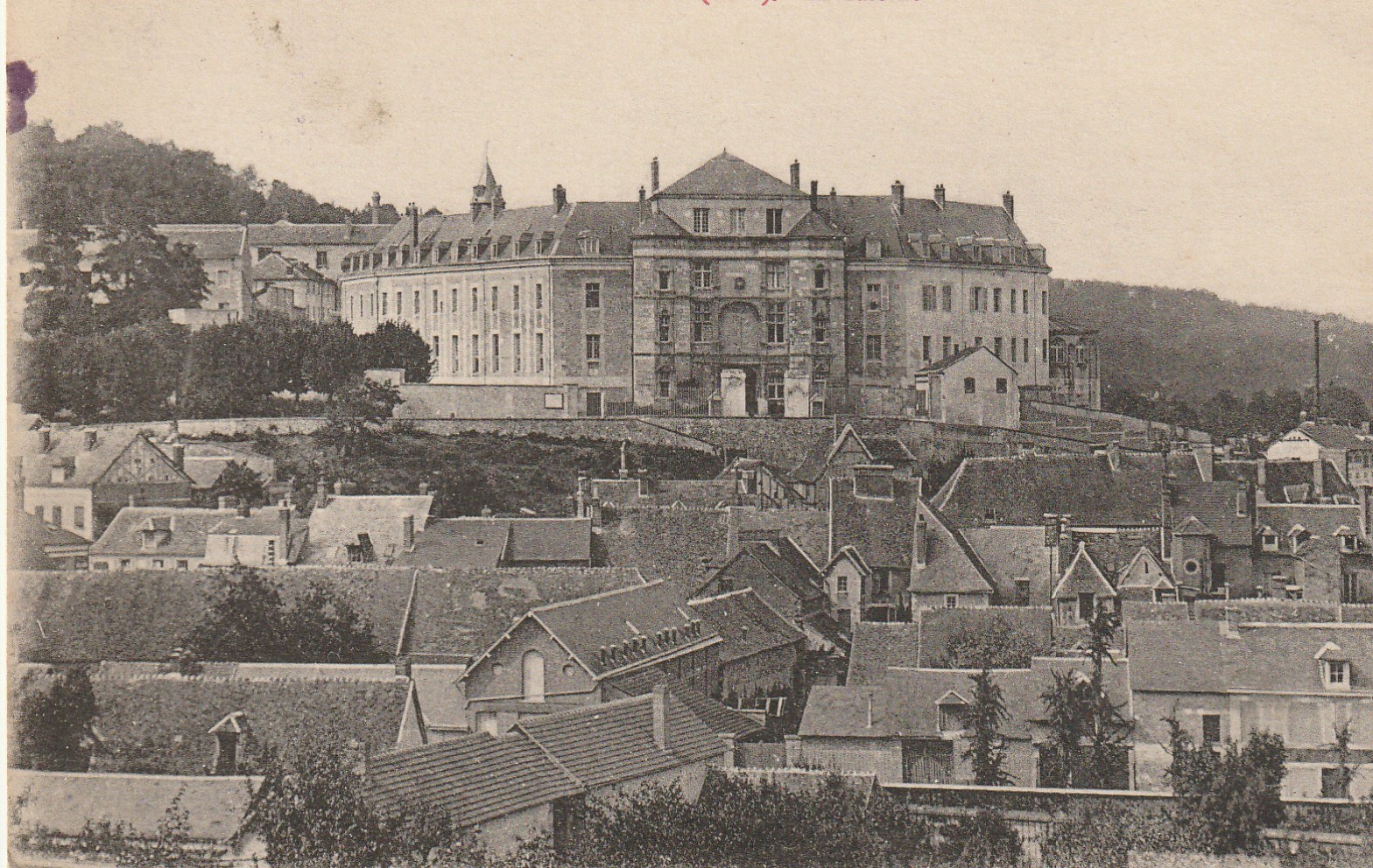 27 GAILLON. La Caserne 1918