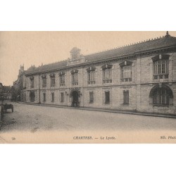 28 CHARTRES. Le Lycée avec tampon militaire 1915
