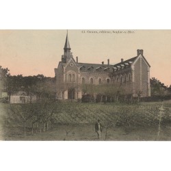 33 SOULAC-SUR-MER. Ancien Couvent des Bénédictins avec viticulteur