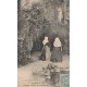 60 CLERMONT. Hospice Grotte de l'Immaculée avec femmes en prière 1907