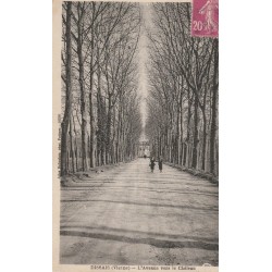 86 DISSAIS. Promeneuses sur l'Avenue vers le Château 1932