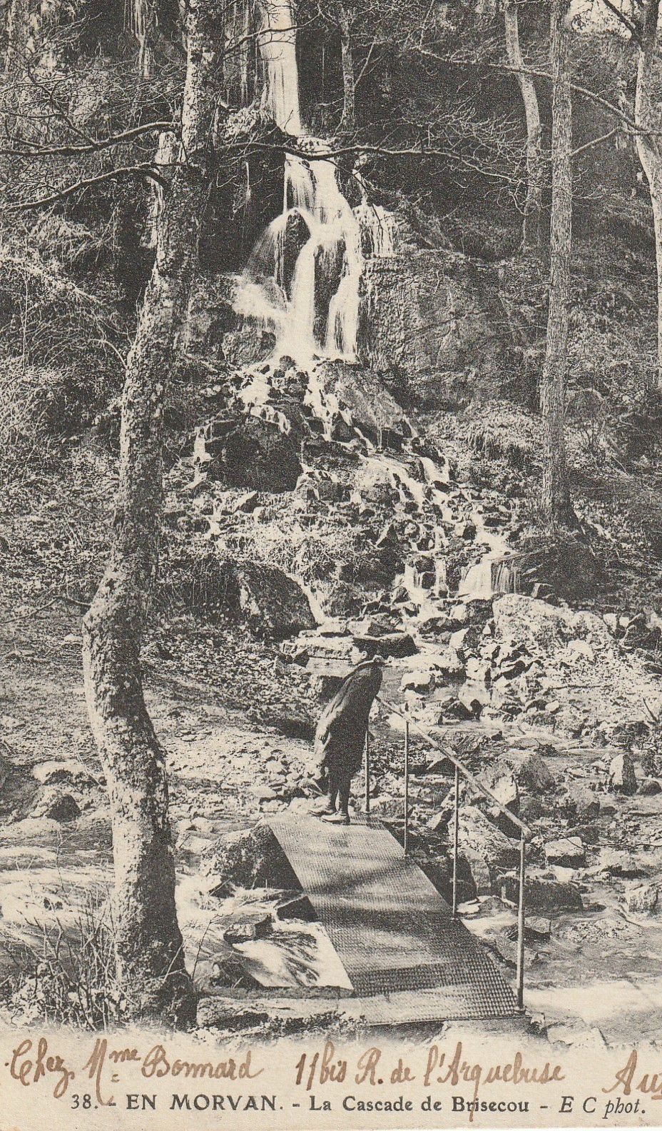 58 EN MORVAN. La Cascade de Brisecou 1909
