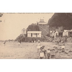 22 ETABLES. Plage des Godelins vers les Vau-Chaperon 1925 belle animation