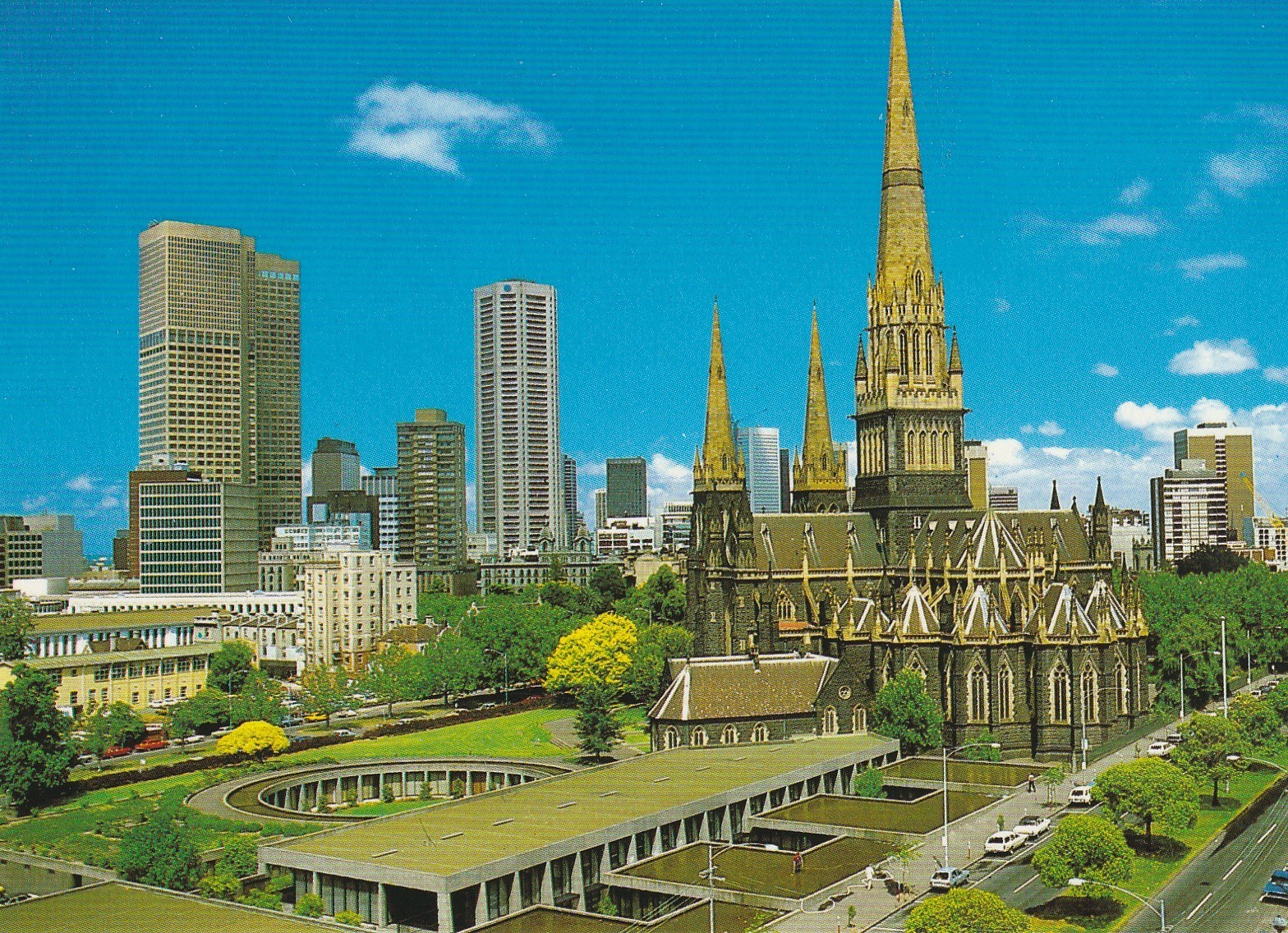 Photo cpsm grand format Australie MELBOURNE Victoria Cathedral
