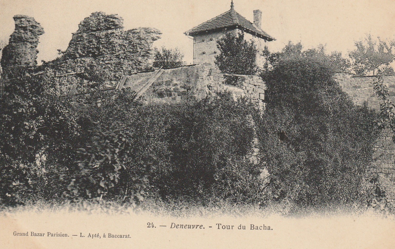54 DENEUVRE. Tour du Bacha
