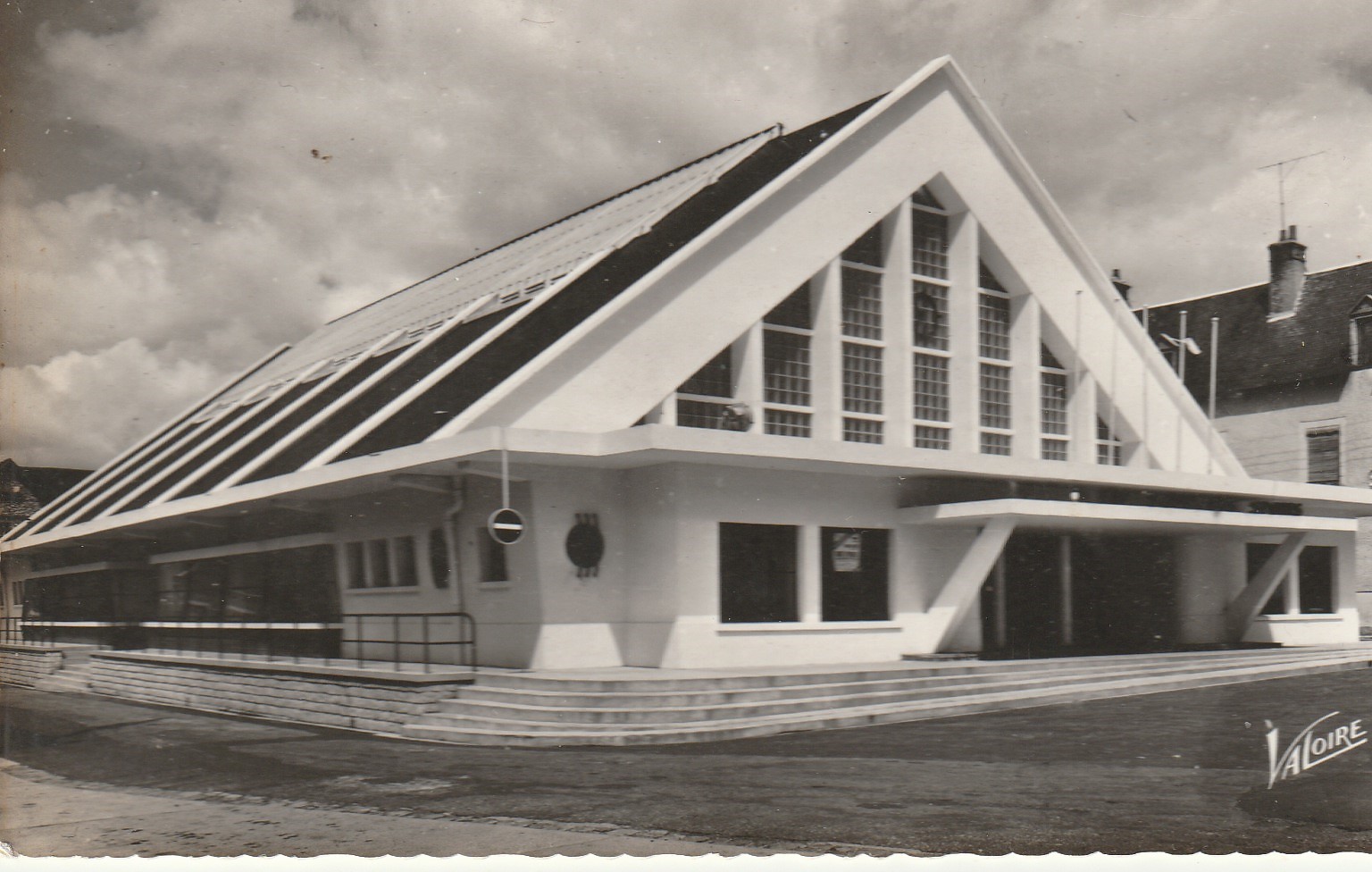 Photo cpsm petit format 41 ROMORANTIN. La Halle Salle de Sports