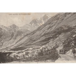 04 LES ALPES PITTORESQUES. Maurin, Chasseurs Alpins en marche au fond, le Panestret 1918