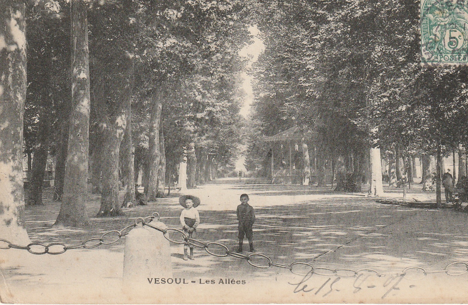 70 VESOUL. Les Allées avec enfants 1907