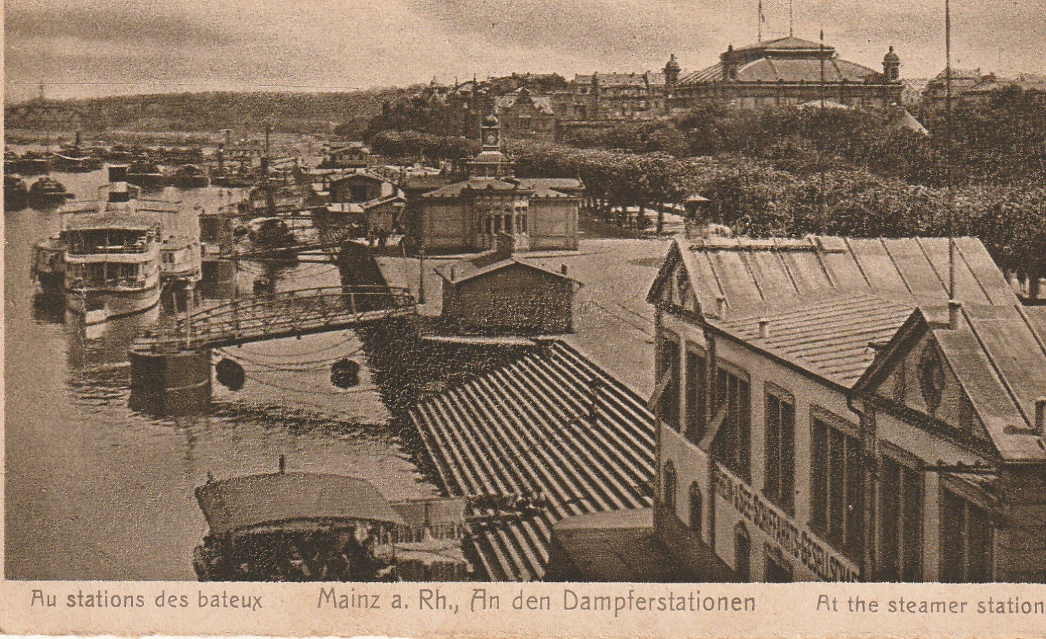 Allemagne MAINZ. An der Dampferstationen Au stations des bateaux , at the steamer stations