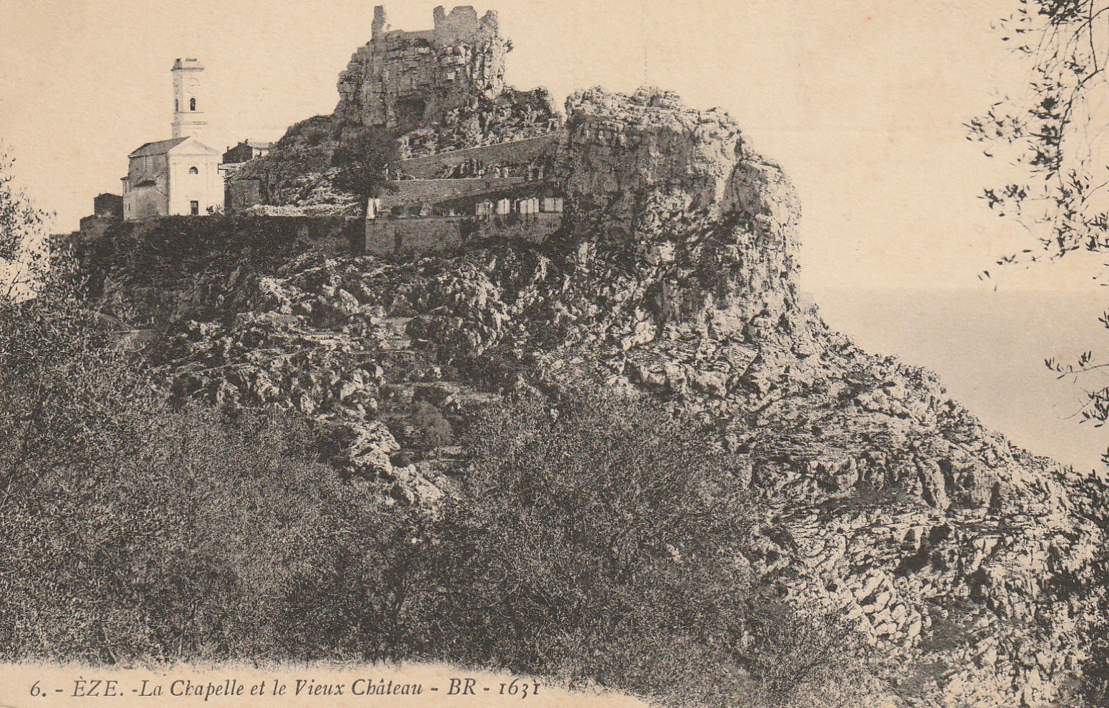 06 EZE. La Chapelle et le Vieux Château