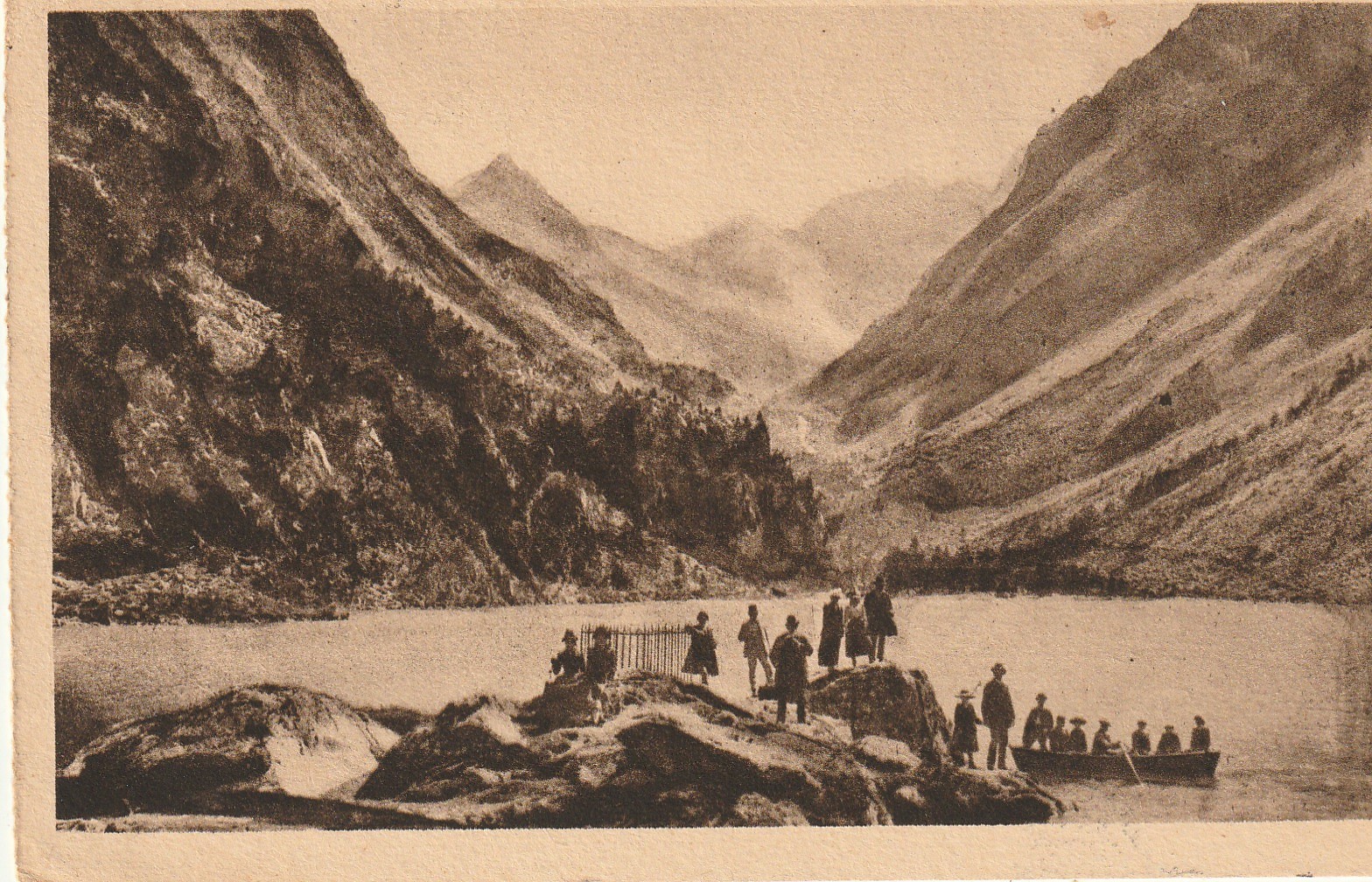 65 CAUTERETS. Le Lac de Gaube belle animation vers 1915