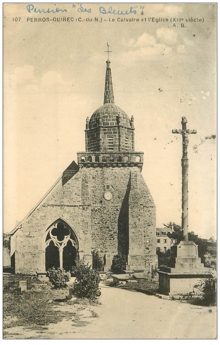 carte postale ancienne 22 PERROS-GUIREC. Calvaire et Eglise 1929