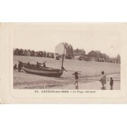 80 CAYEUX-SUR-MER. Barque de Pêcheurs sur la Plage 1917