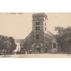 03 YZEURE. La Mariée à la sortie de l'Eglise