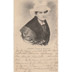 49 ANGERS. Femme des Ponts-de-Cé 1903