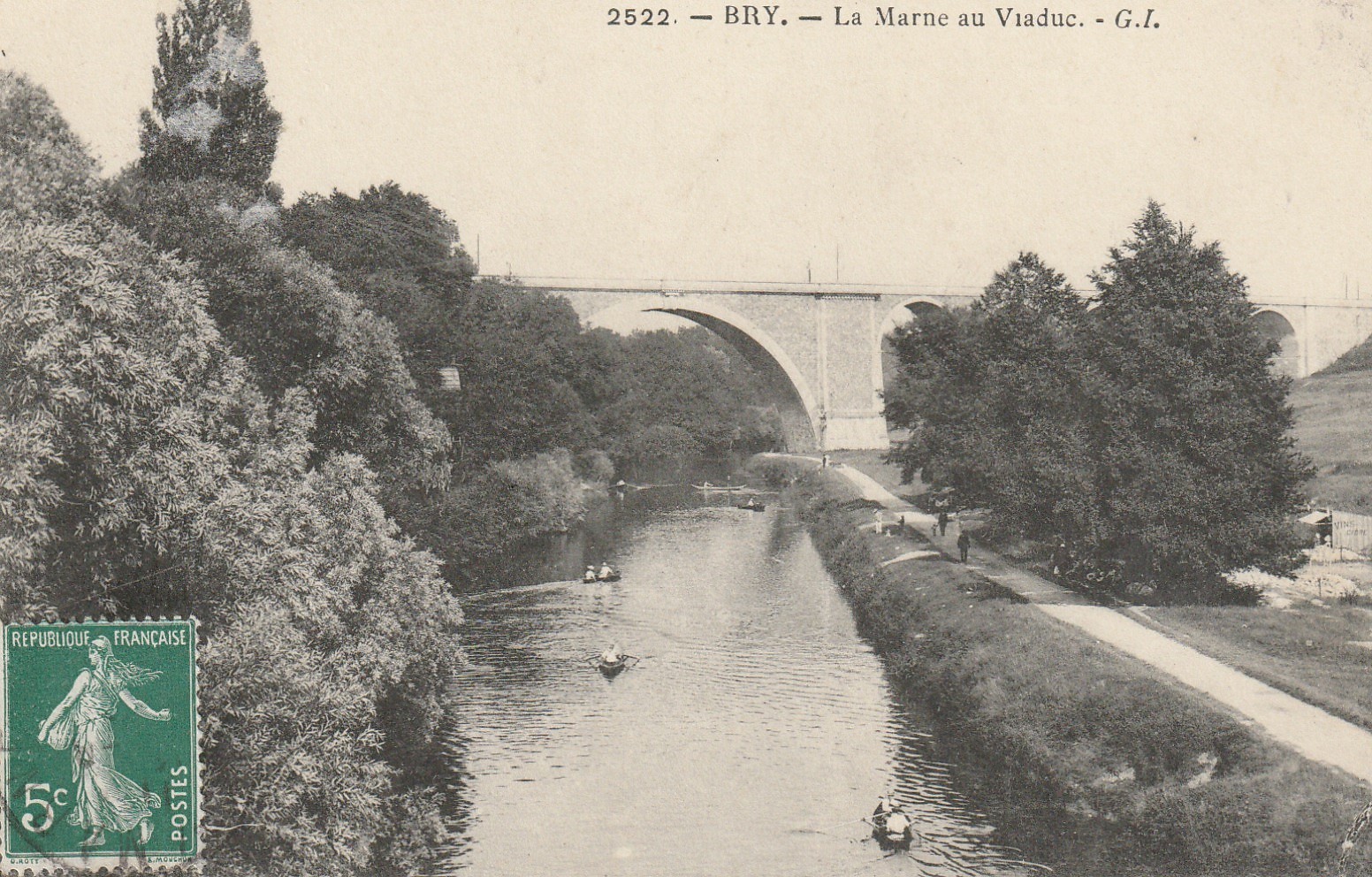 94 BRY. La Marne au Viaduc avec canots et rameurs 1918