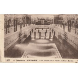 PAQUEBOTS. Intérieur de NORMANDIE, la Piscine et le Bar 1935