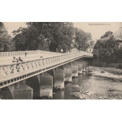 52 SAINT-DIZIER. Enfants sur le Pont Godard-Janson 1927